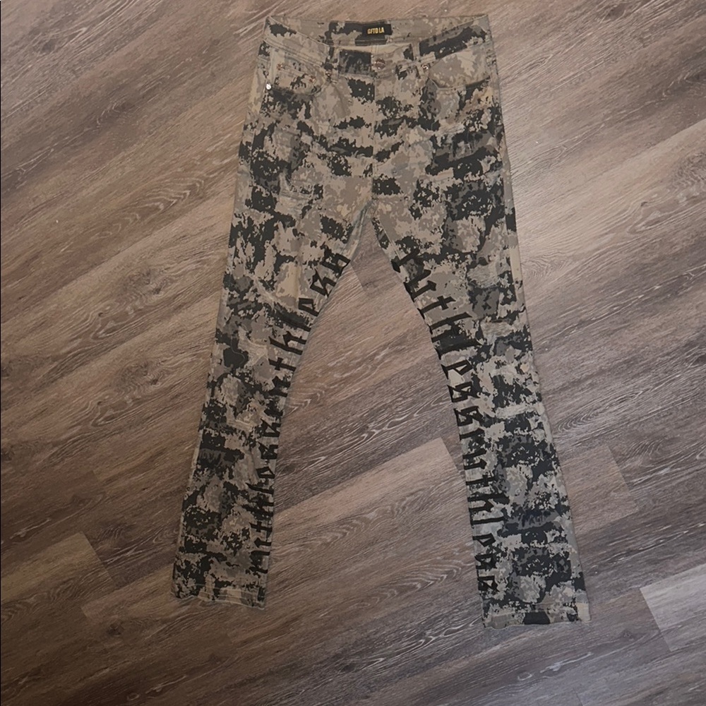 Camouflage Cargo Pants with Modern Design
